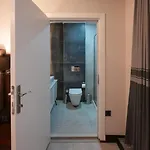 Visse מלון מודניה